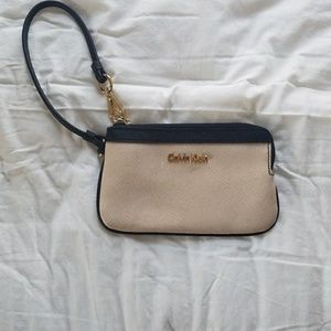 NWOT wristlet